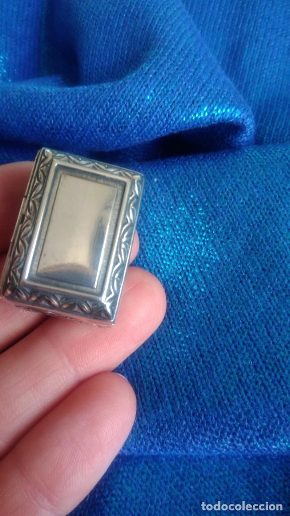 Antig&uuml;edades: CAJITA DE PLATA LABRADA - Foto 7
