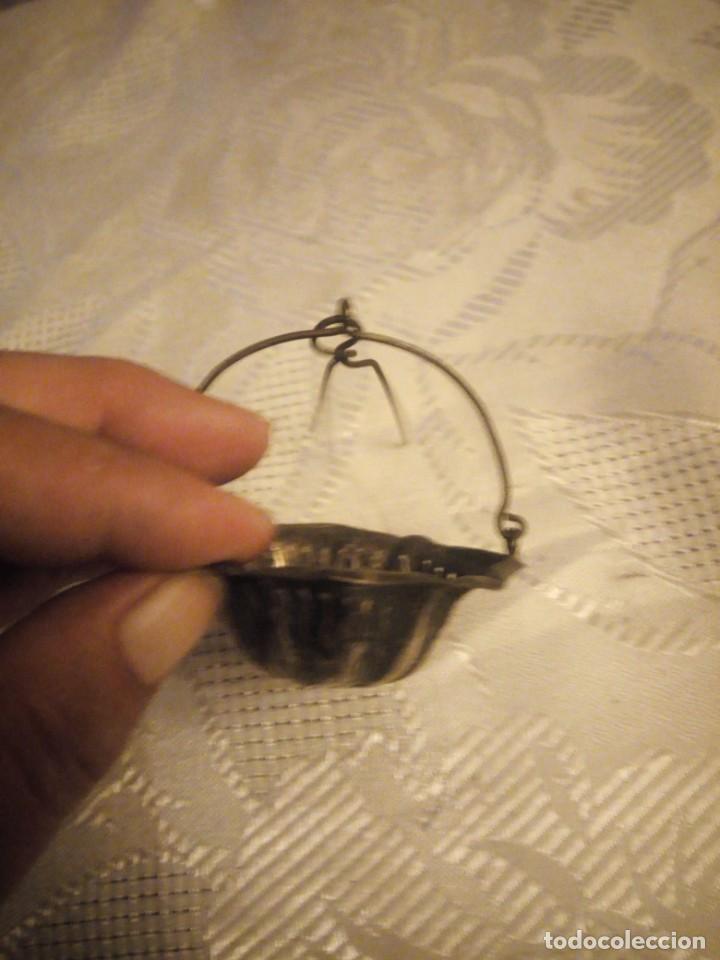 Antig&uuml;edades: Antiguo escurridor de te ba&ntilde;ado en plata - Foto 7