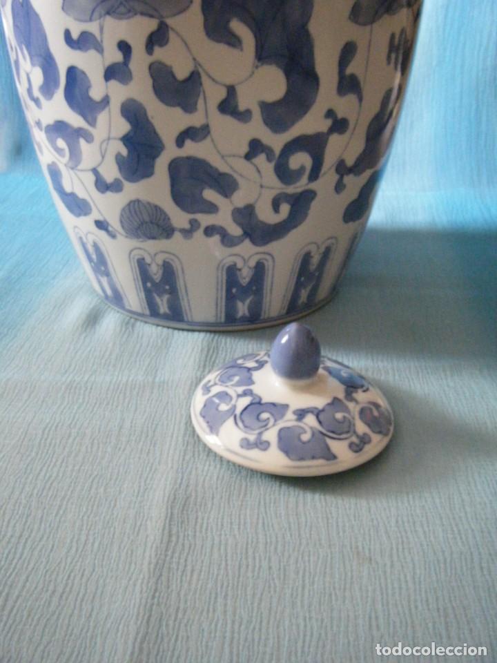 Antig&uuml;edades: TIBOR DE CER&Aacute;MICA EN BLANCO Y AZUL - Foto 2