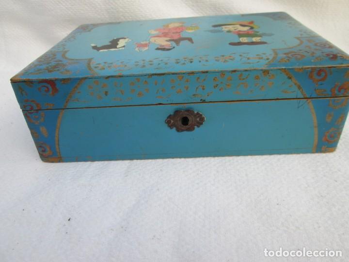 Antig&uuml;edades: Costurero - Caja madera con espejo - Foto 3