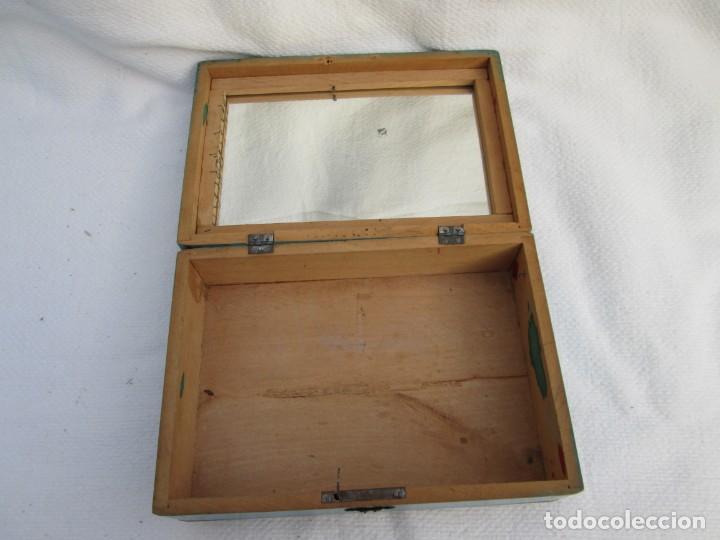 Antig&uuml;edades: Costurero - Caja madera con espejo - Foto 4