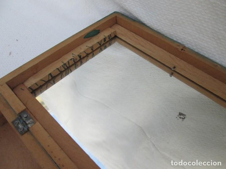 Antig&uuml;edades: Costurero - Caja madera con espejo - Foto 5