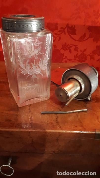 Antig&uuml;edades: Perfumero de cristal. - Foto 4