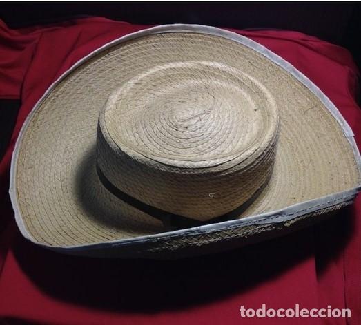 Antig&uuml;edades: SOMBRERO HOJA DE PALMA.. - Foto 1