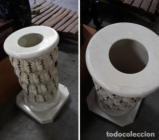 Antig&uuml;edades: COLUMNA CAPITEL DE PORCELANA CON BASE - Foto 2
