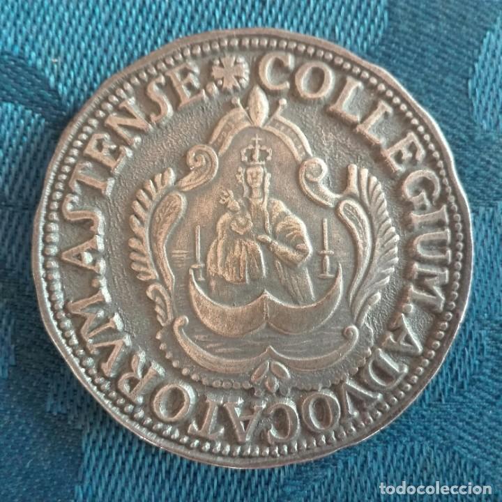 Antig&uuml;edades: Medalla Ilustre Colegio de Abogados Jerez de la Frontera 1763 , 1988 aniversario