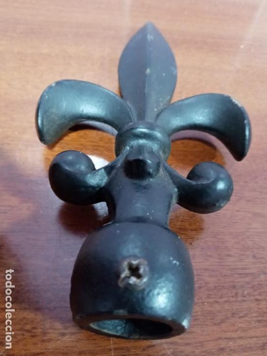 Antig&uuml;edades: Flor de lis hierro fundido - Foto 8
