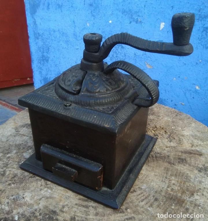 Oggetti Antichi: MOLINILLO RETRO ANTIGUO DE CAFE DE 20 CMS. DE ALTO X 14 CMS. DE ANCHO