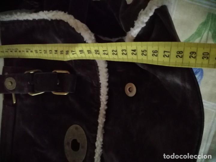 Antig&uuml;edades: Bolso malet&iacute;n de antelina - Foto 15