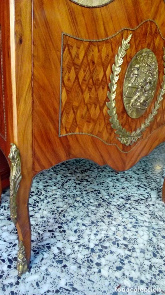 Antig&uuml;edades: Vitrina clasica - - Foto 3
