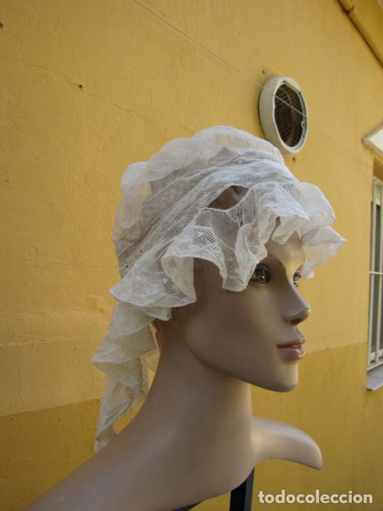 Antig&uuml;edades: 9.- Gorro de encaje modernista - Foto 3