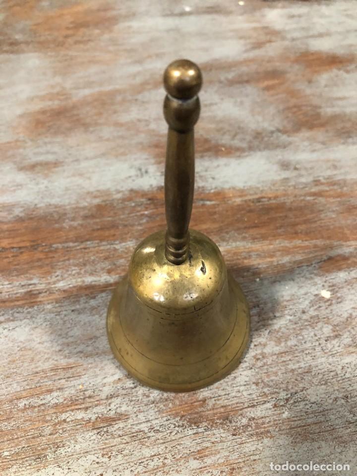 Antig&uuml;edades: Campana de bronce S XIX de llamar al servicio - Foto 1