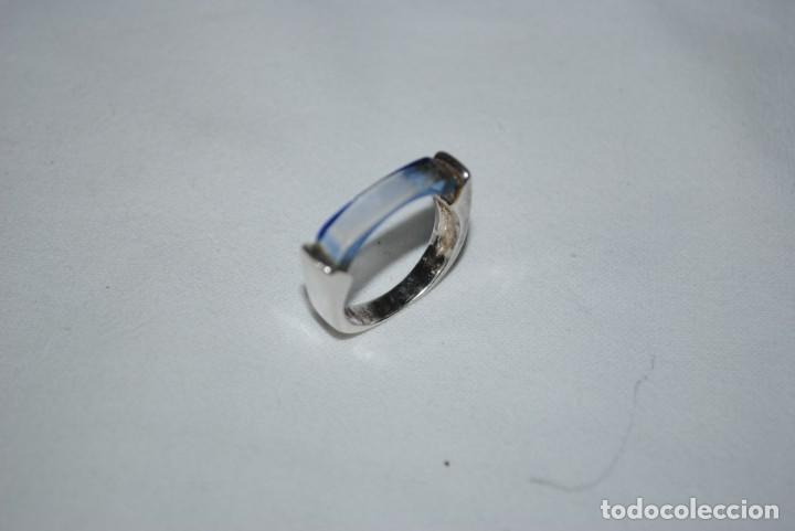 Antig&uuml;edades: ANILLO DE PLATA COMBINADO - Foto 4