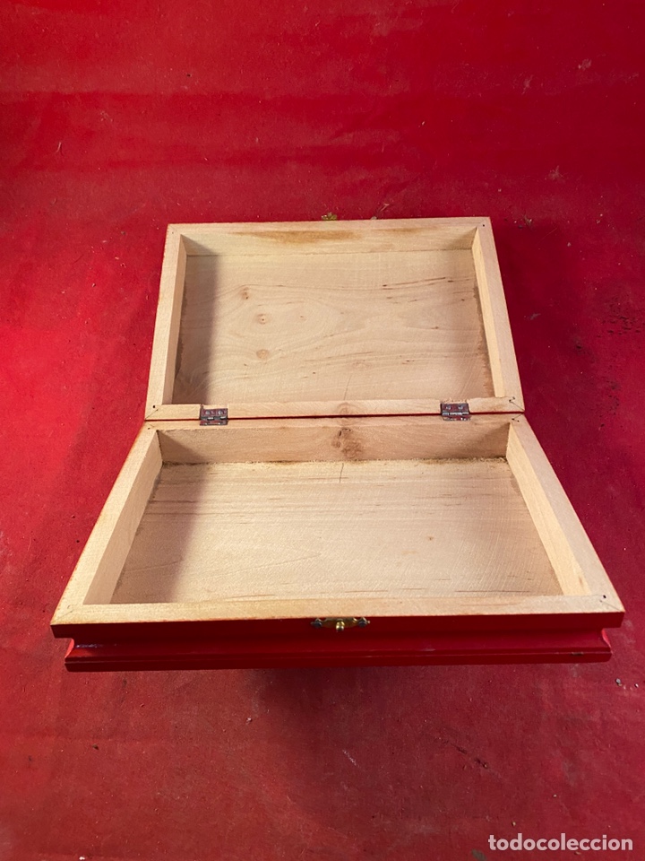 Antig&uuml;edades: Caja madera sabores roja - Foto 2