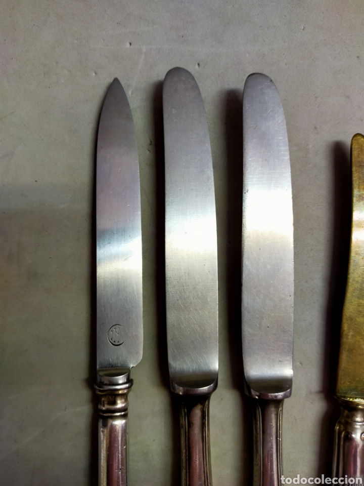 Antig&uuml;edades: LOTE DE 5 CUCHILLOS DE POSTRE. METAL PLATEADO. - Foto 2