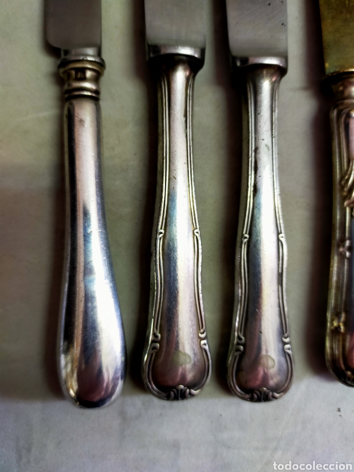 Antig&uuml;edades: LOTE DE 5 CUCHILLOS DE POSTRE. METAL PLATEADO. - Foto 8
