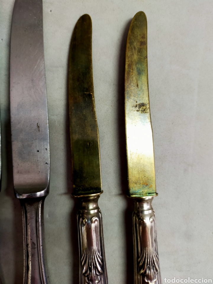 Antig&uuml;edades: LOTE DE 5 CUCHILLOS DE POSTRE. METAL PLATEADO. - Foto 9