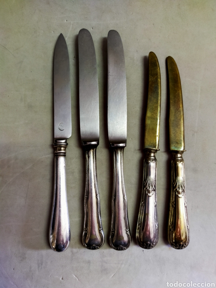 Antig&uuml;edades: LOTE DE 5 CUCHILLOS DE POSTRE. METAL PLATEADO. - Foto 1