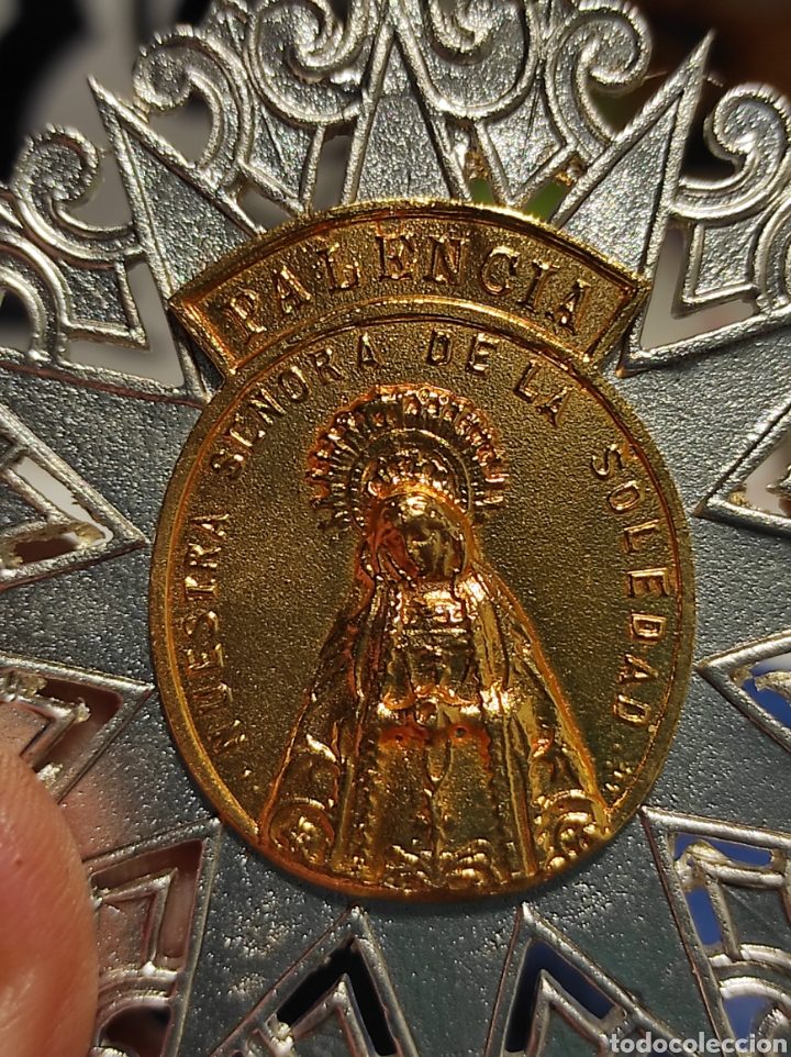 Antig&uuml;edades: Medalla Nuestra Se&ntilde;ora de la Soledad. PALENCIA - Foto 3