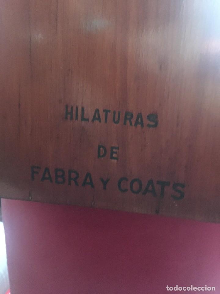 Antig&uuml;edades: MUEBLE AUXILIAR MADERA HILADURAS - Foto 8