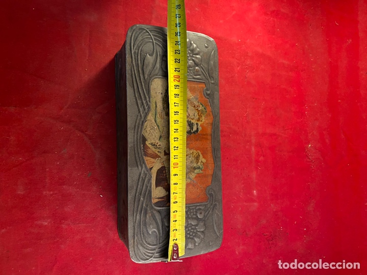 Antig&uuml;edades: Antigua caja de metal - Foto 4