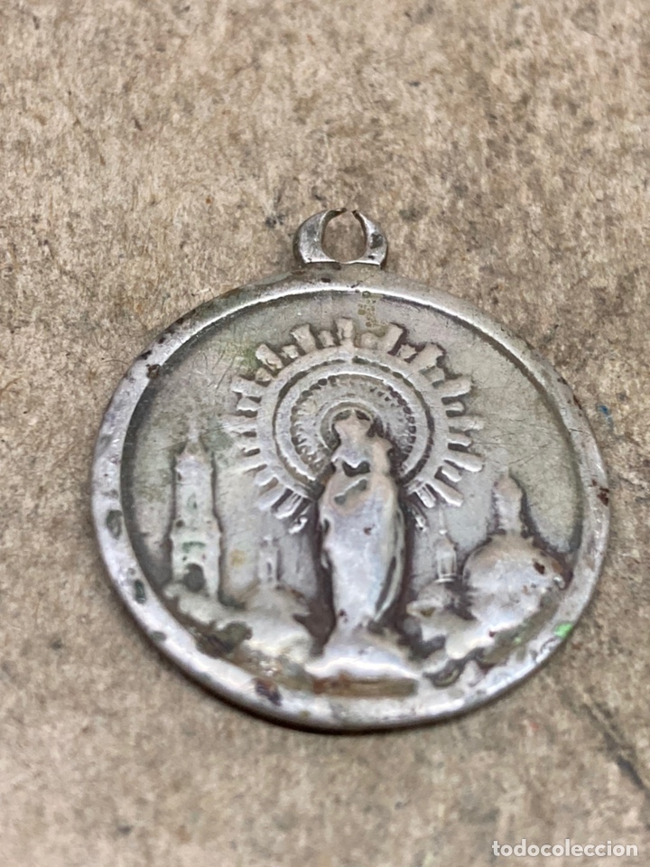 Antig&uuml;edades: Moneda de plata religiosa - Foto 1