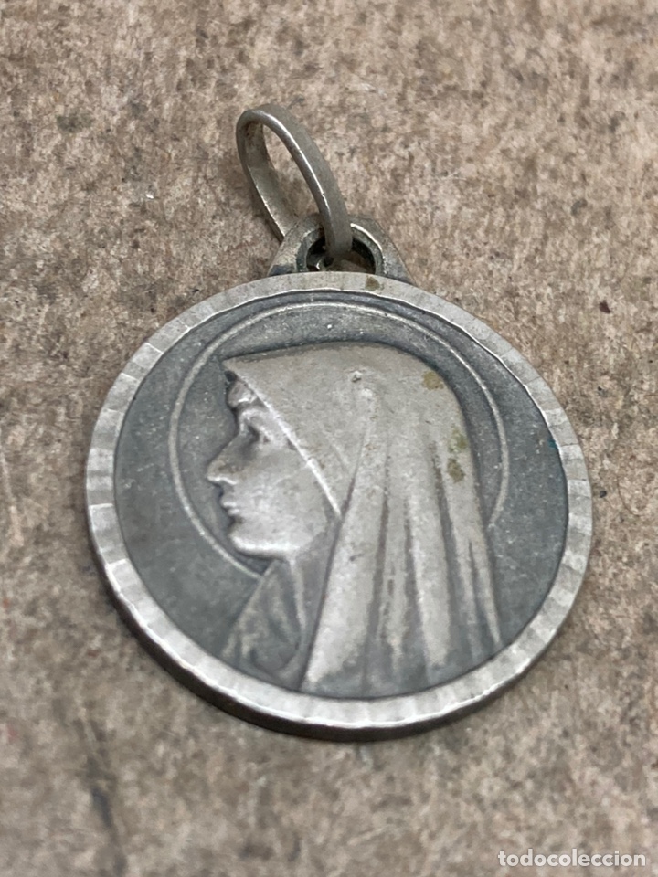 Antig&uuml;edades: Medalla de plata religiosa - Foto 1