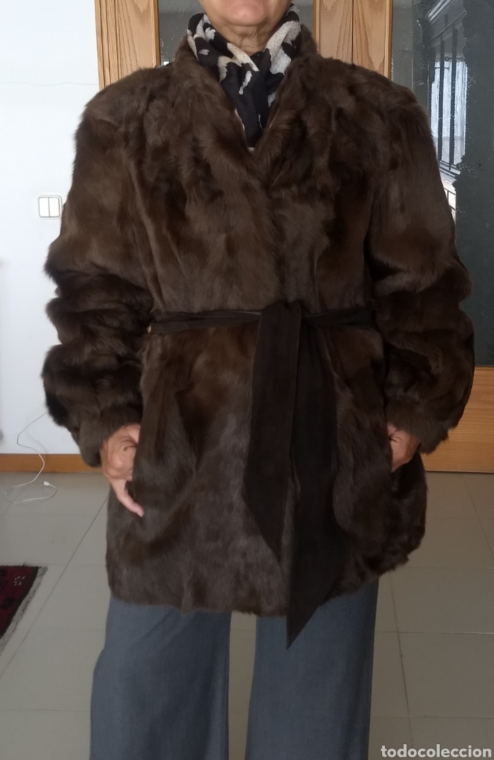 Antig&uuml;edades: Chaqueta de astrakan marron - Foto 3