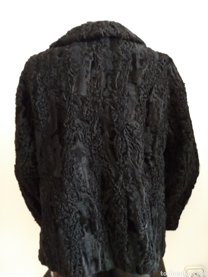 Antig&uuml;edades: Chaqueta de astrakan - Foto 3