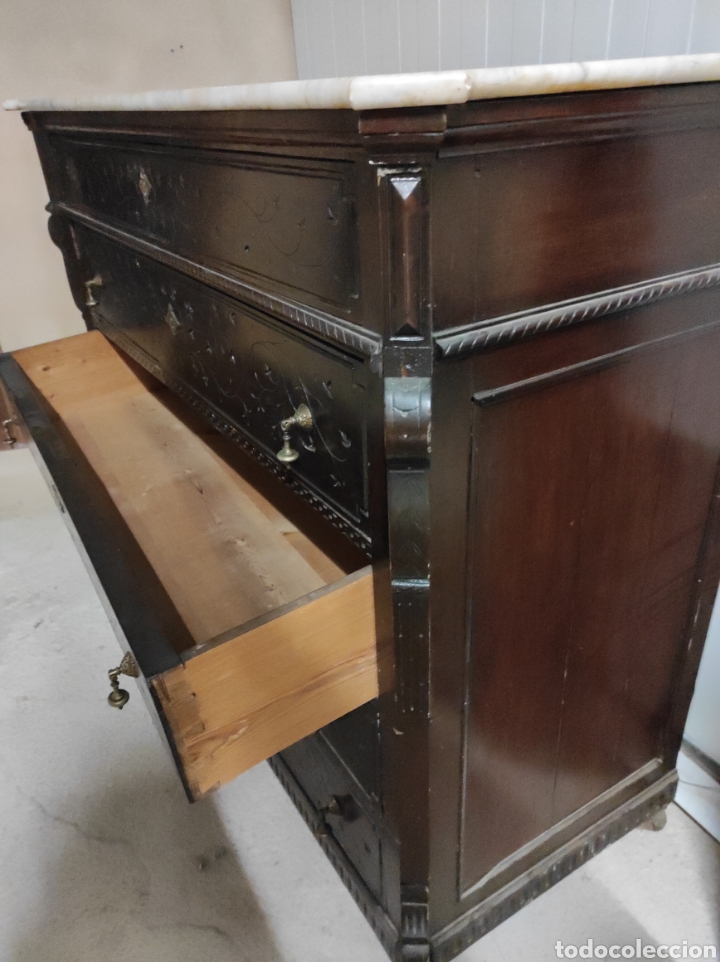 Antig&uuml;edades: Antigua c&oacute;moda con cajones, con su marmol. - Foto 14