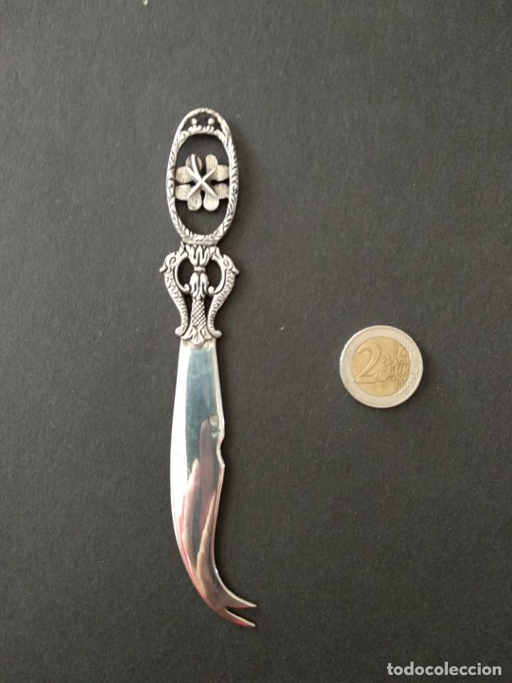 Antig&uuml;edades: Cuchillo de queso de plata, antiguo