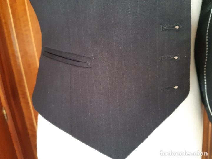 Antig&uuml;edades: BONITO CHALECO NEGRO DE RAYITAS. HM. TALLA 34 - Foto 3