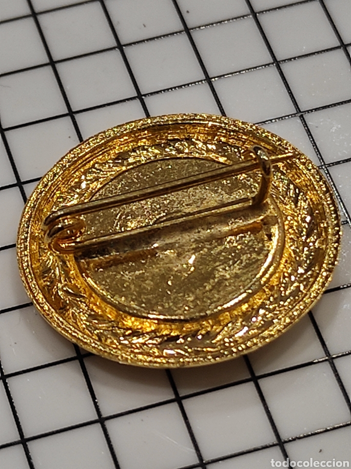 Antig&uuml;edades: Broche religioso, virgen - Foto 2