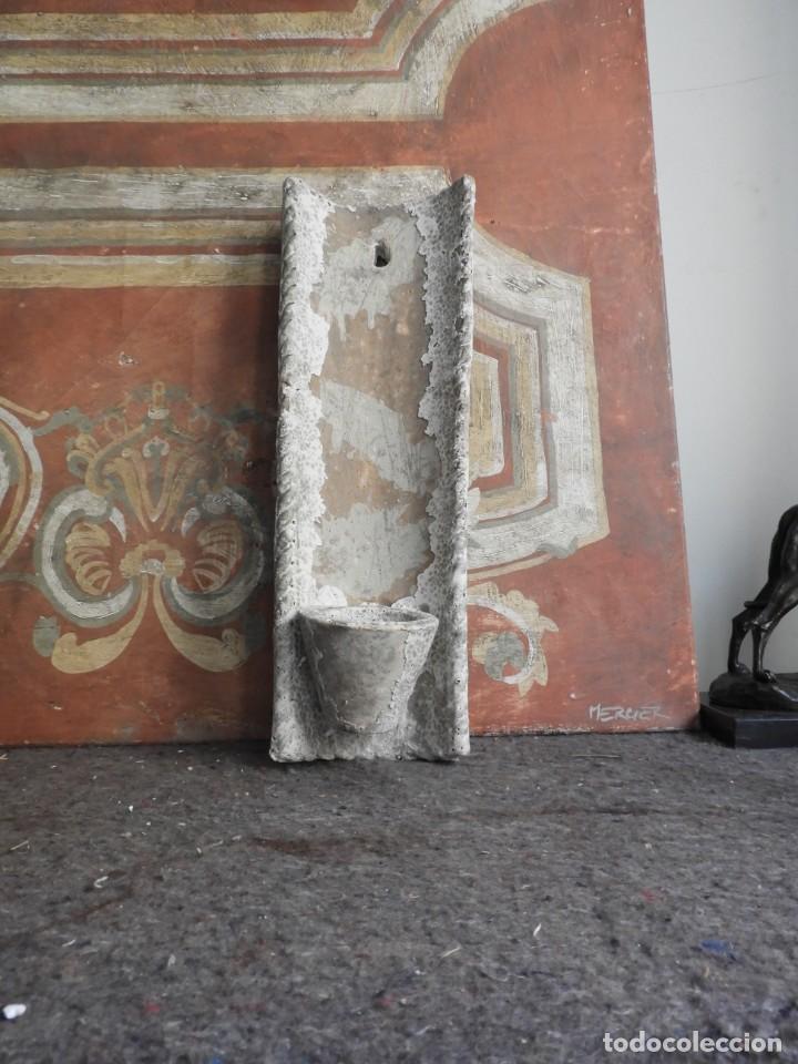 Antig&uuml;edades: MACETERO DE TERRACOTA CON FORMA DE TEJA - Foto 2
