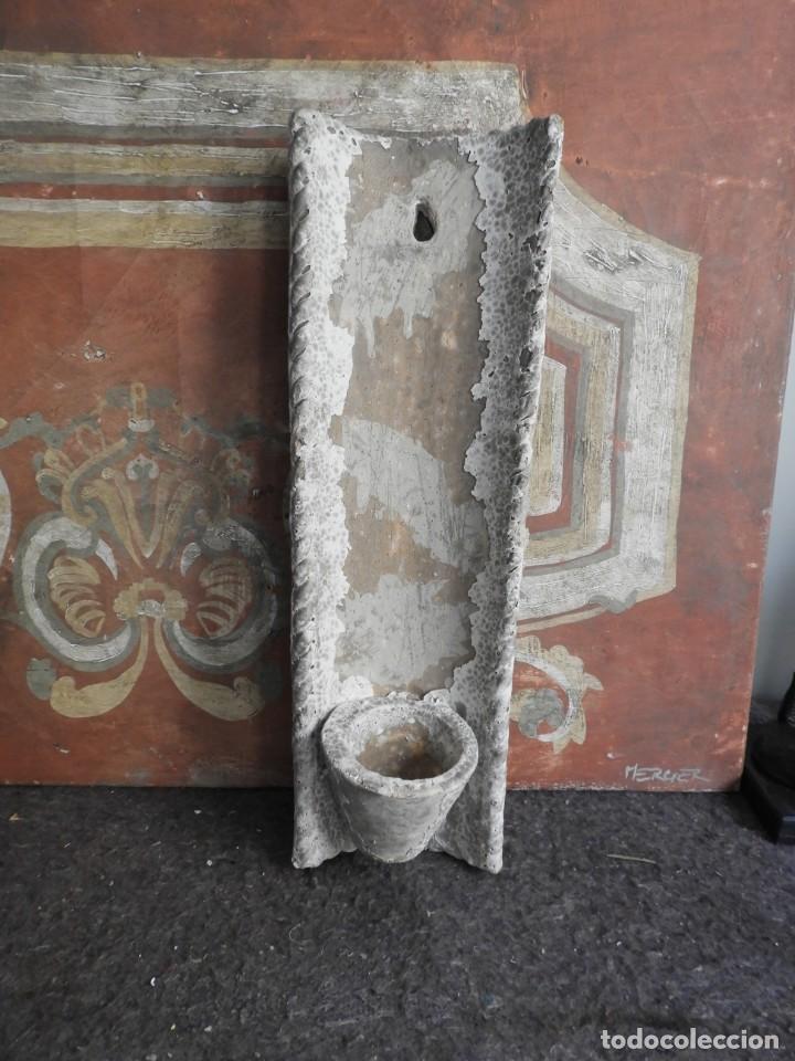 Antig&uuml;edades: MACETERO DE TERRACOTA CON FORMA DE TEJA - Foto 6