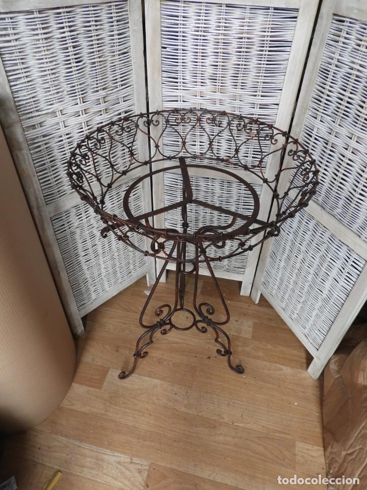 Antig&uuml;edades: MESA DE HIERRO AUXILIAR CON BANDEJA - Foto 4