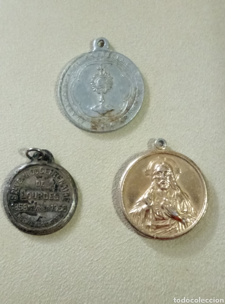 Antig&uuml;edades: Tres medallas - Foto 2