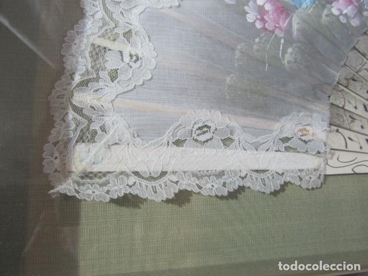 Antig&uuml;edades: Cuadro con abanico de madera pintado a mano - Foto 4
