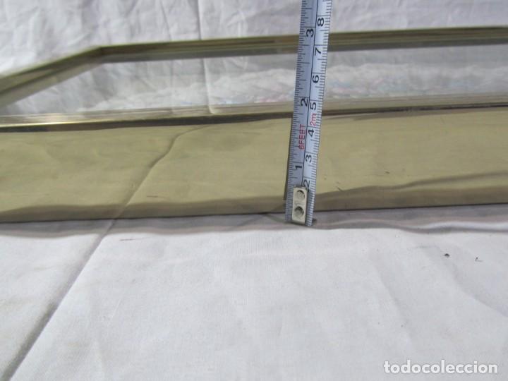 Antig&uuml;edades: Cuadro con abanico de madera pintado a mano - Foto 13