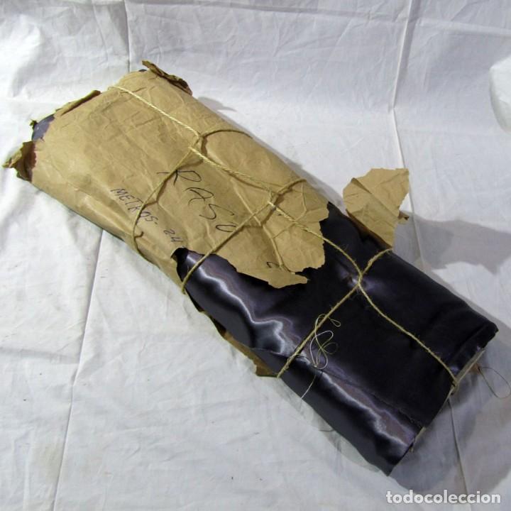 Antigüedades: Bobina o rollo de tela de raso gris sin uso, 24 metros (69 cm de ancho) - Foto 1 - 227721430