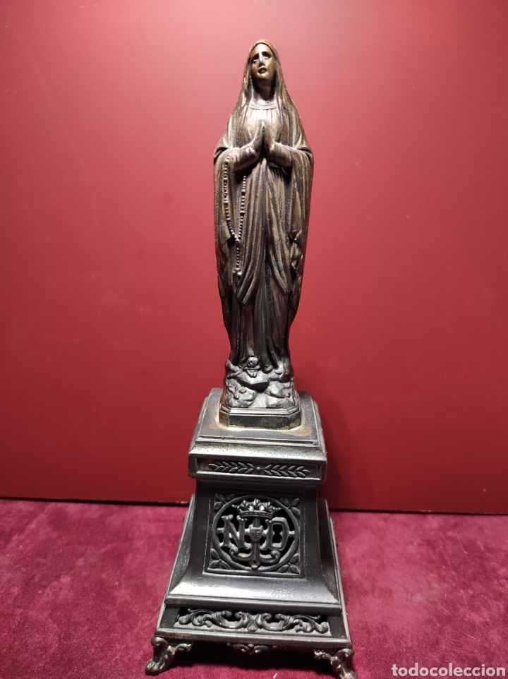 Antig&uuml;edades: Virgen con base musical en calamina antigua - Foto 1