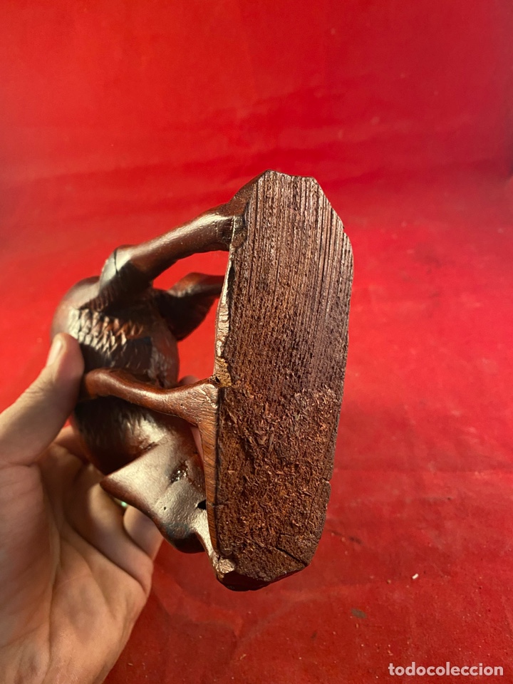 Antig&uuml;edades: Ciervo tallado de madera - Foto 4