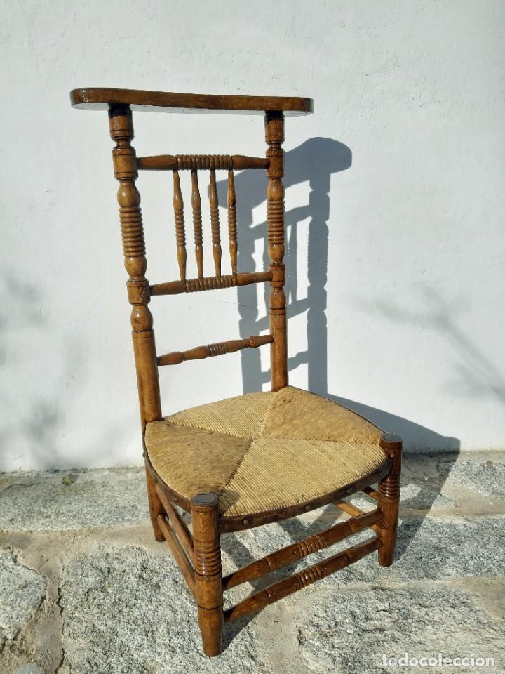 Antig&uuml;edades: Reclinatorio antig&uuml;o - Foto 2
