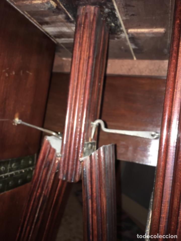 Antig&uuml;edades: ANTIGUA MESA PLEGABLE CON ALAS - Foto 4