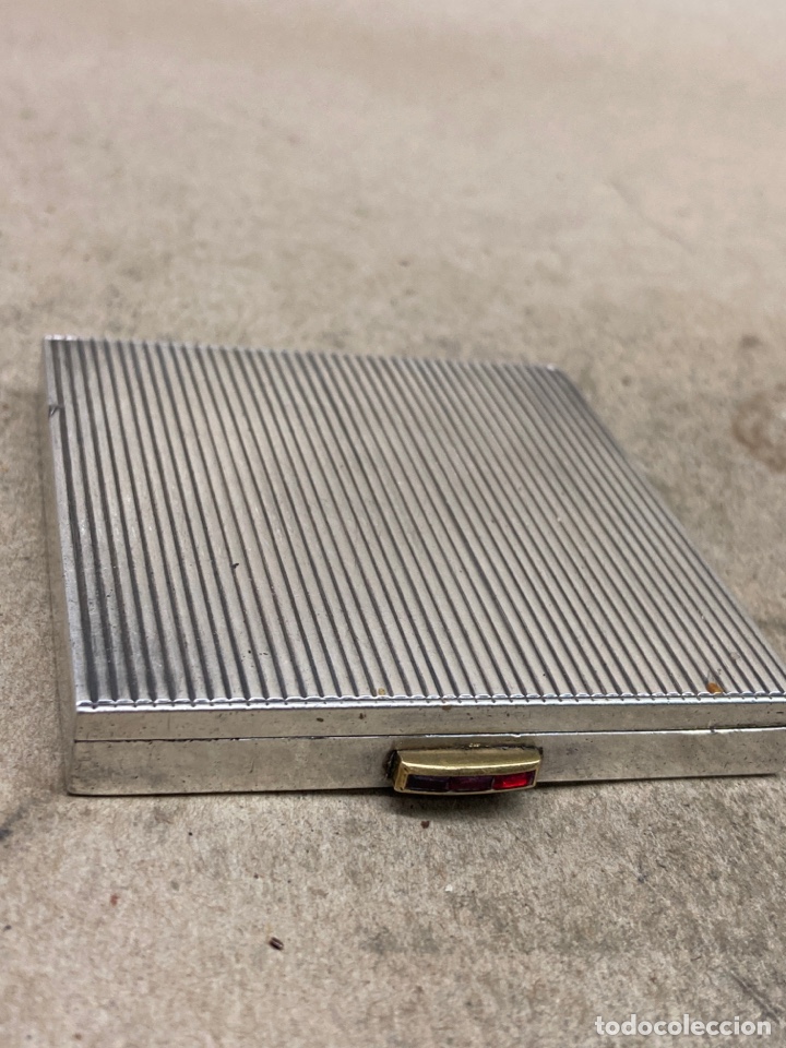 Antig&uuml;edades: Caja de maquillaje en plata cierre con rubis - Foto 2