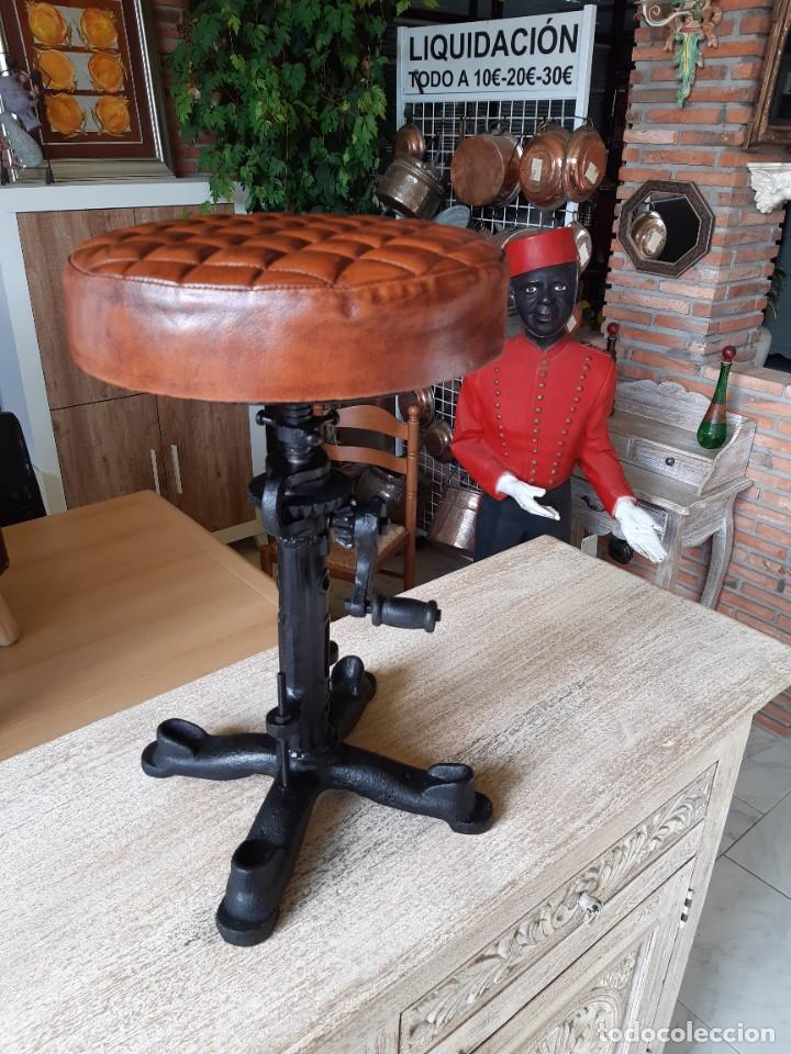 Antig&uuml;edades: TABURETE INDUSTRIAL - Foto 3