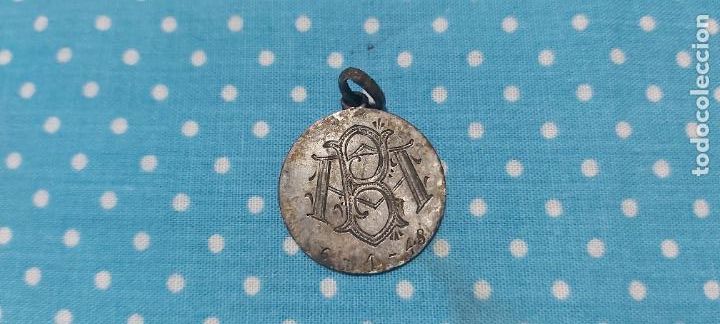 Antig&uuml;edades: Medalla virgen de bego&ntilde;a - Foto 2