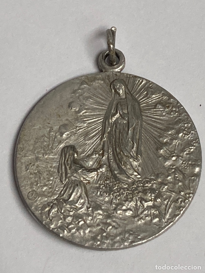 Antig&uuml;edades: Medalla/escapulario de la virgen - Foto 2