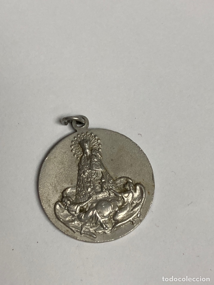 Antig&uuml;edades: Medalla/escapulario de la virgen - Foto 1
