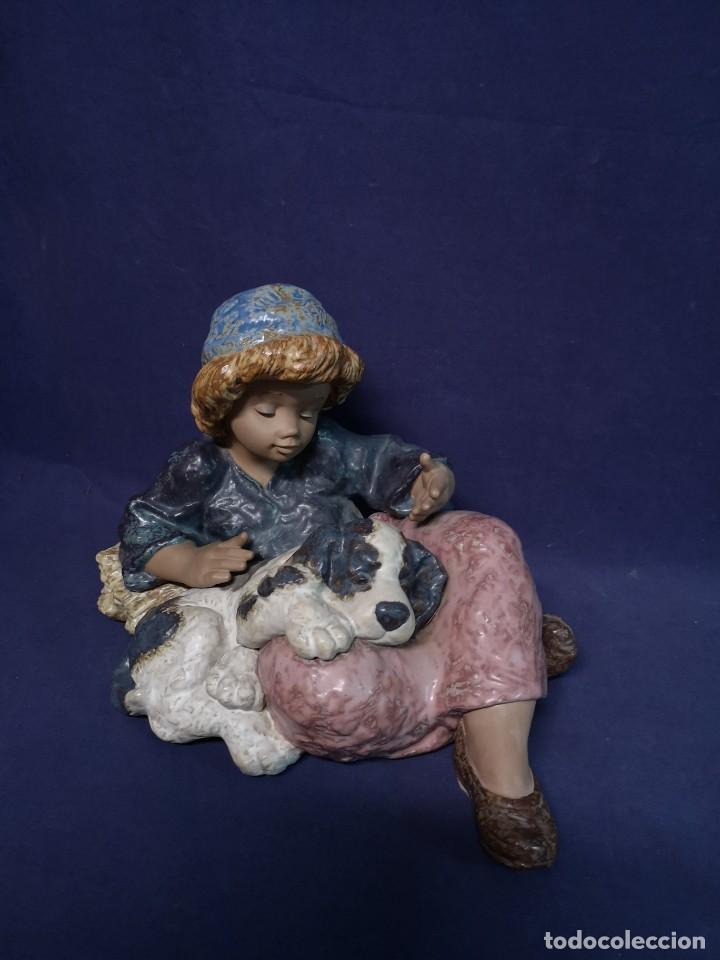 Antig&uuml;edades: GRANJERA CON PERRO EN PORCELANA LLADRO - Foto 2